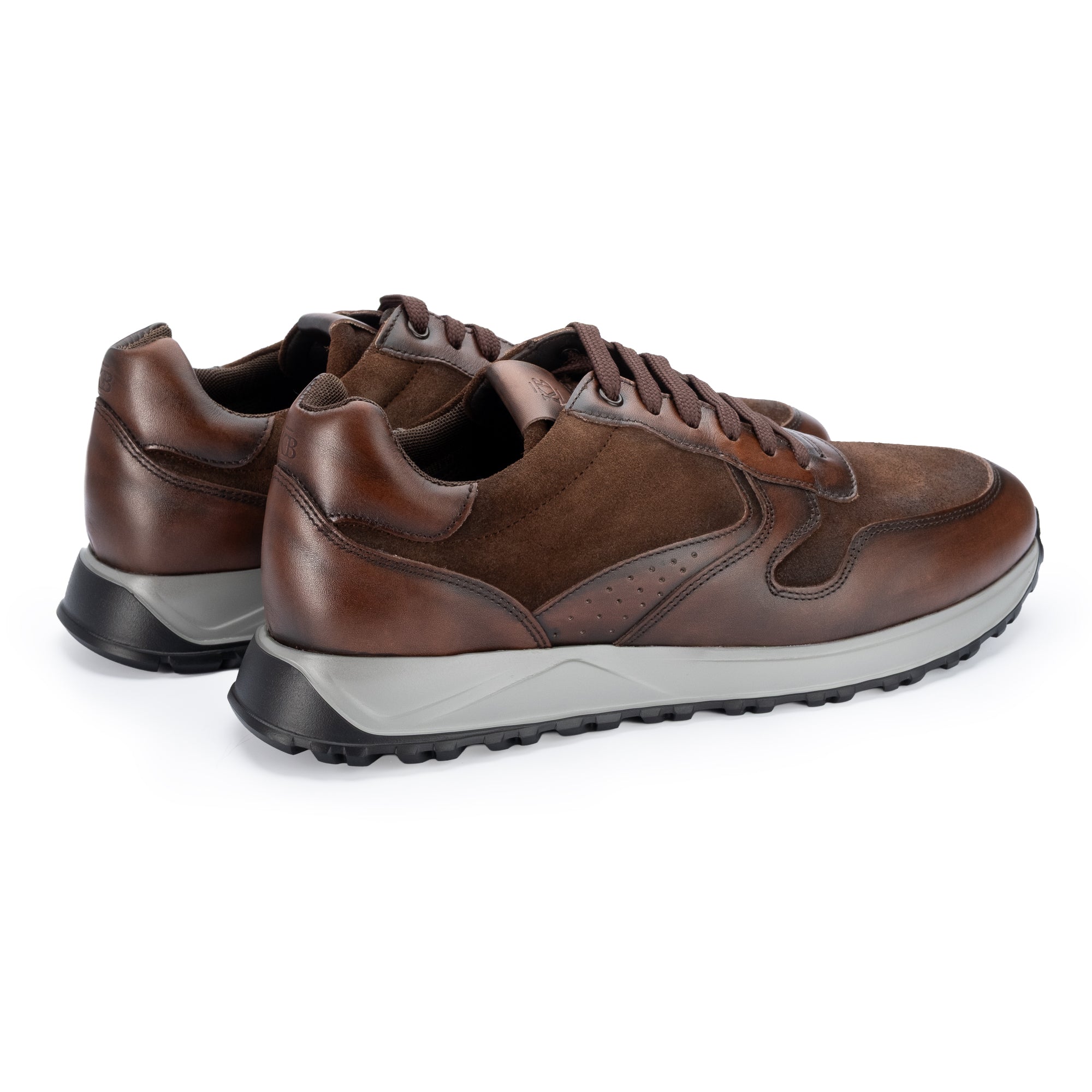 Gorge Sneaker
