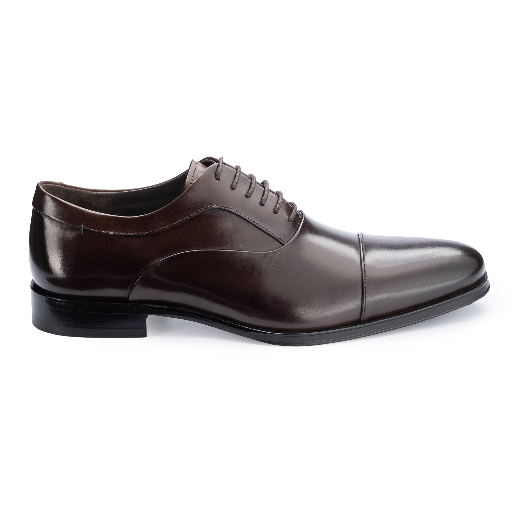 Guildhall Brown Capped Oxfords (Imperfect)