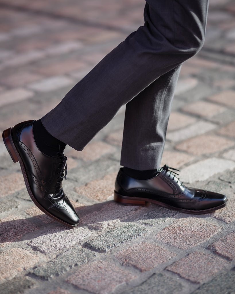 Navigating Classic Footwear: A Style Compendium