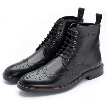 Aviemore Brogue Boot in Black