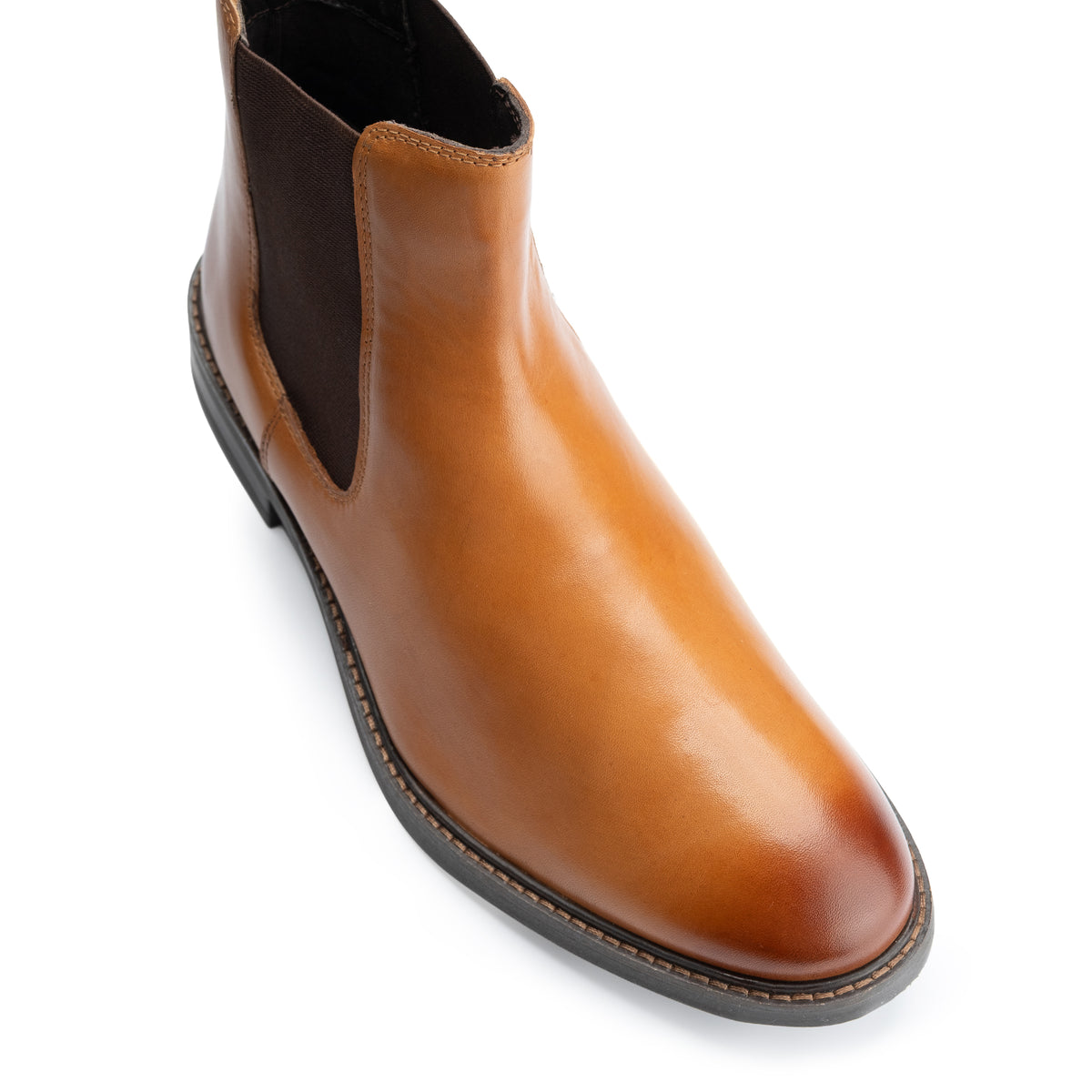 Bale Chelsea Boot in Tan, close detail of the toe and upper