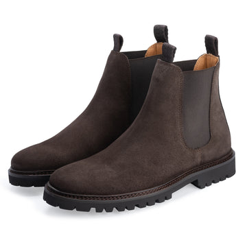 Byrne Chelsea Suede Boot in Brown Suede