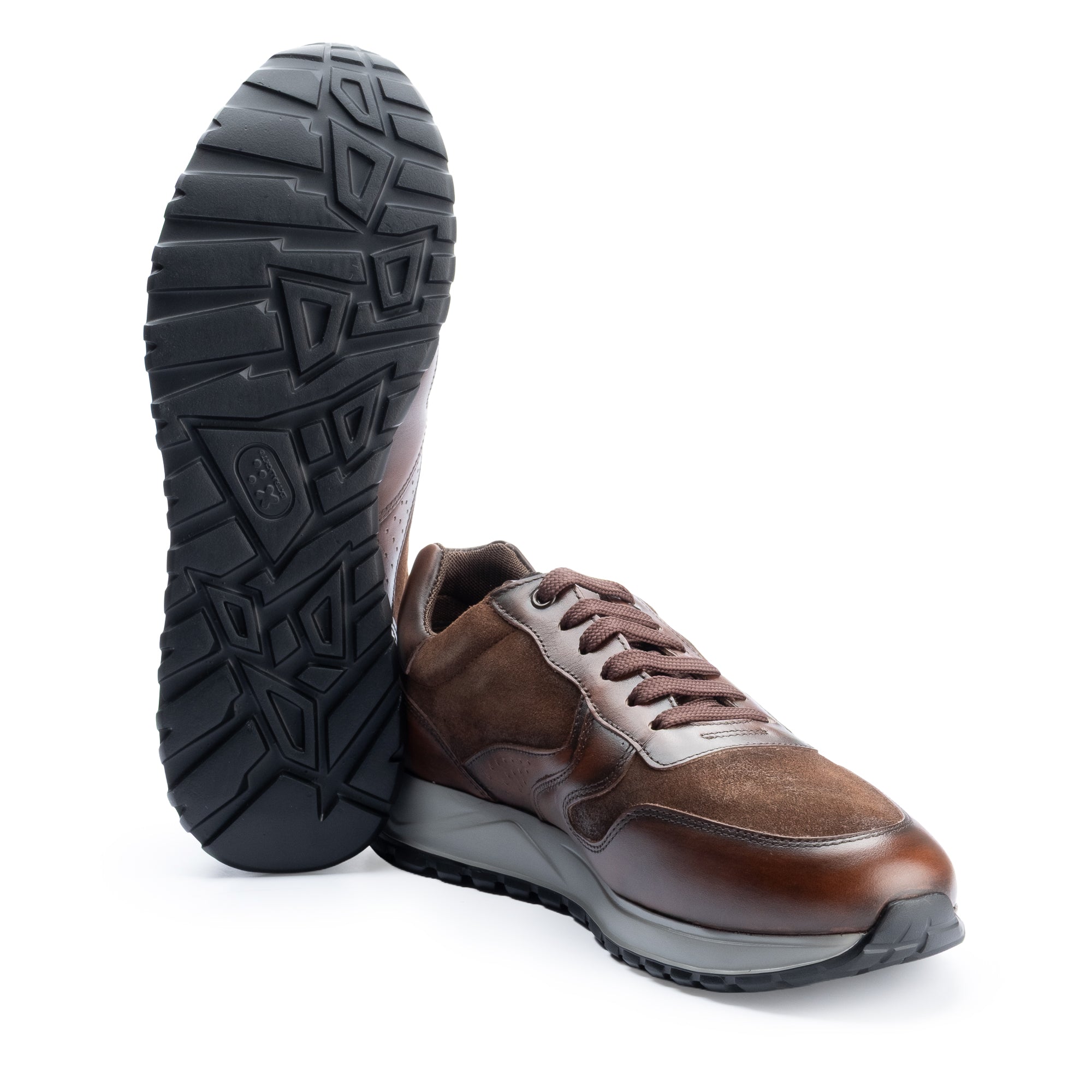 Gorge Sneaker