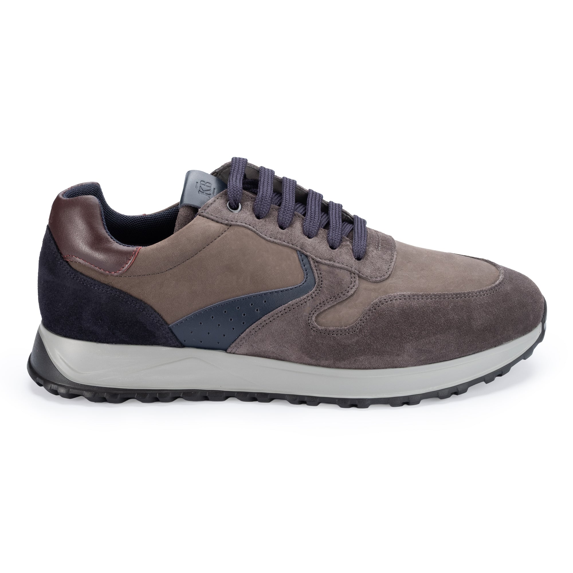Gorge Sneaker